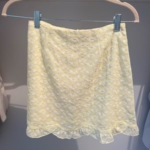 Altar'd State XS Baby yellow skirt with white floral design